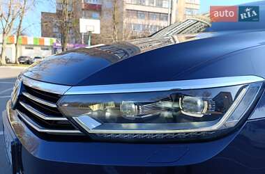 Седан Volkswagen Passat 2016 в 