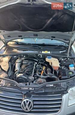 Универсал Volkswagen Passat 2002 в 