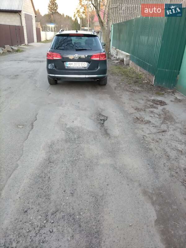 Универсал Volkswagen Passat 2012 в Хмельнике