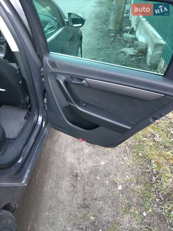 Универсал Volkswagen Passat 2012 в Хмельнике