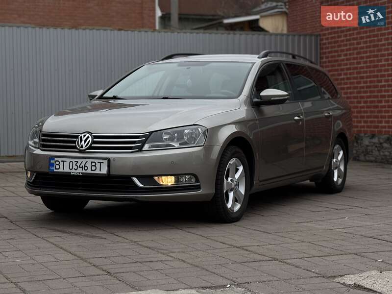 Универсал Volkswagen Passat 2014 в Киеве