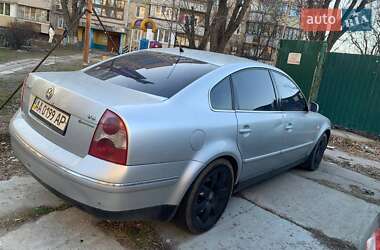 Седан Volkswagen Passat 2001 в Киеве