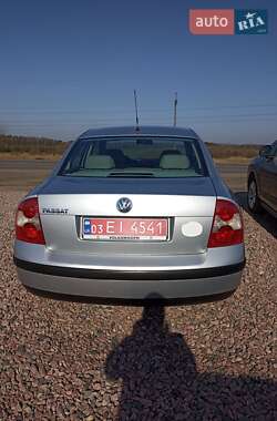 Седан Volkswagen Passat 2002 в 