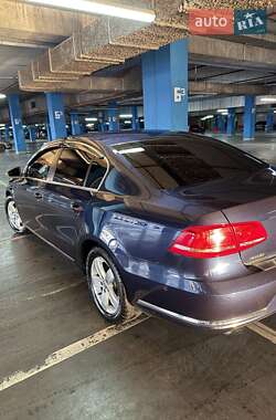 Седан Volkswagen Passat 2014 в 