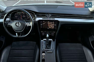 Седан Volkswagen Passat 2019 в 