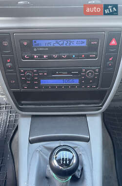 Универсал Volkswagen Passat 2002 в 