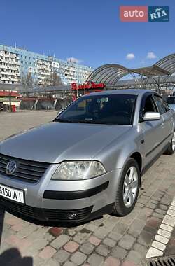 Седан Volkswagen Passat 2002 в Дніпрі