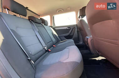 Универсал Volkswagen Passat 2012 в 