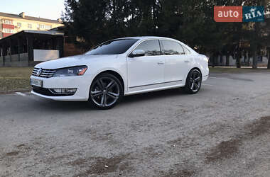 Седан Volkswagen Passat 2015 в 