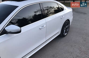 Седан Volkswagen Passat 2015 в 