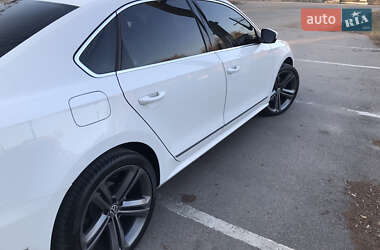 Седан Volkswagen Passat 2015 в 