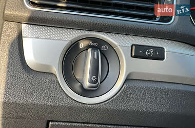Седан Volkswagen Passat 2015 в 