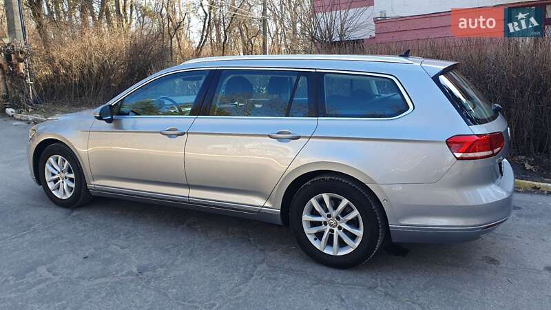 Універсал Volkswagen Passat 2019 в Києві