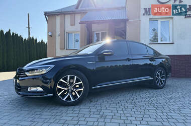 Седан Volkswagen Passat 2016 в 
