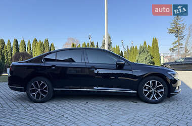 Седан Volkswagen Passat 2016 в 