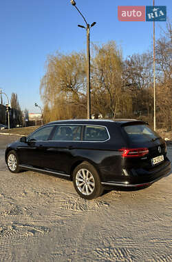 Універсал Volkswagen Passat 2017 в Києві