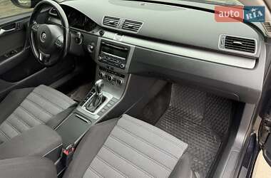 Универсал Volkswagen Passat 2013 в 