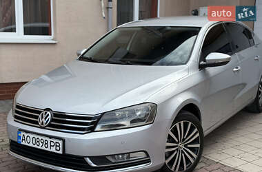 Седан Volkswagen Passat 2011 в 