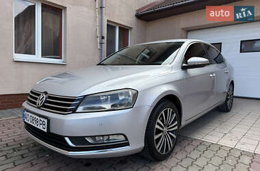Седан Volkswagen Passat 2011 в 