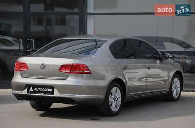 Седан Volkswagen Passat 2014 в 