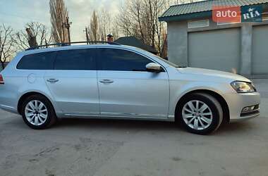 Універсал Volkswagen Passat 2010 в Теофіполі