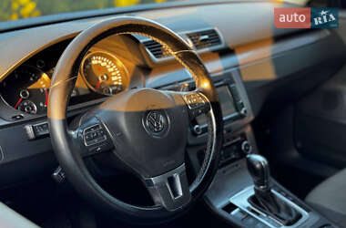 Универсал Volkswagen Passat 2011 в 