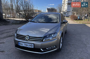 Седан Volkswagen Passat 2013 в Кропивницькому