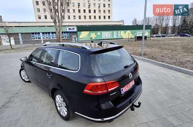 Универсал Volkswagen Passat 2012 в 