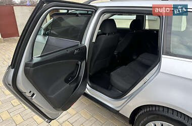 Универсал Volkswagen Passat 2009 в 