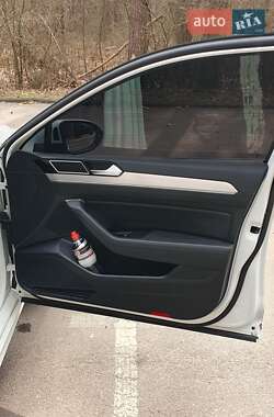 Универсал Volkswagen Passat 2017 в 