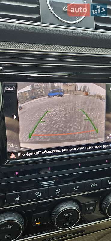 Седан Volkswagen Passat 2016 в Дніпрі