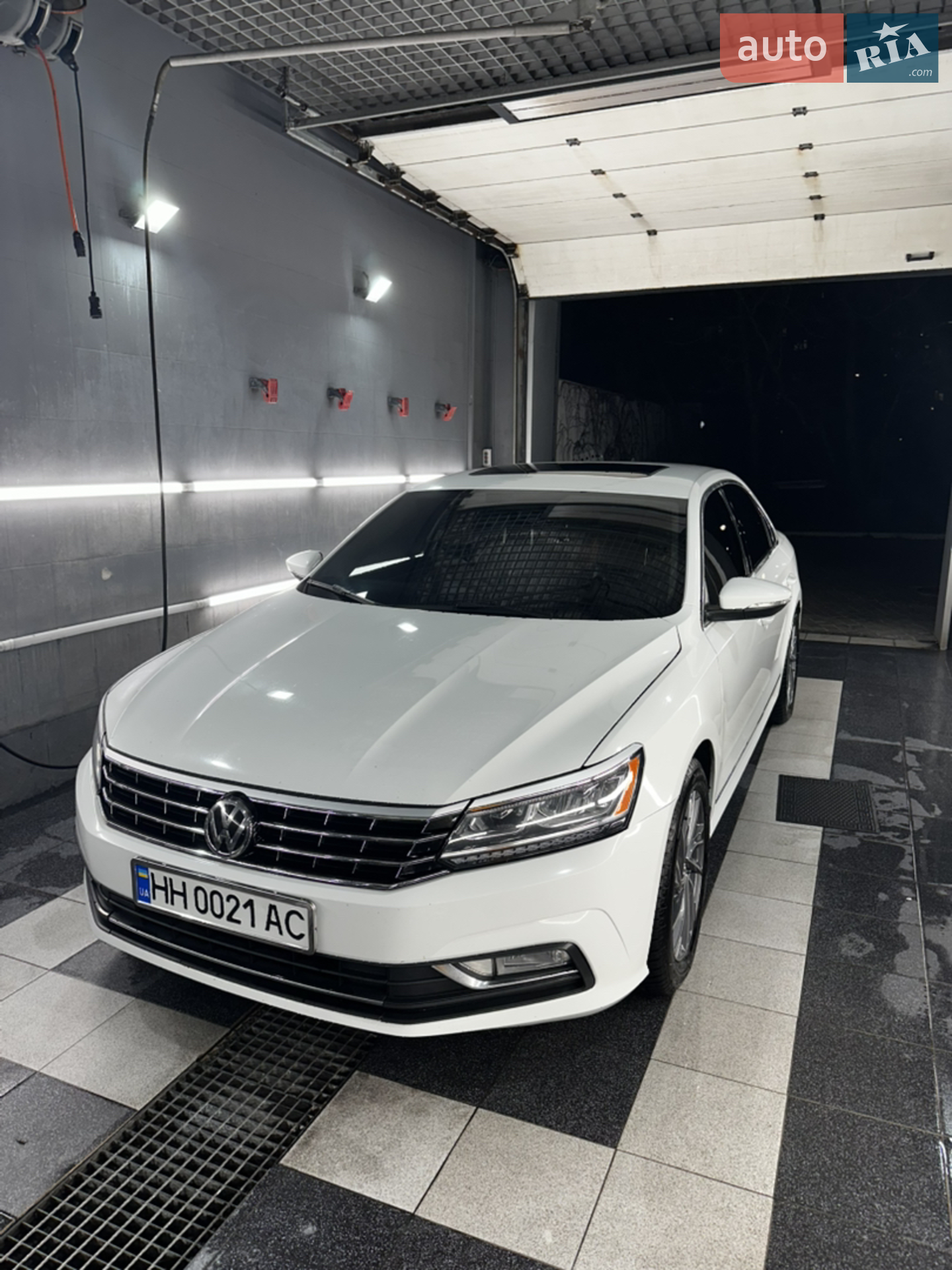 2017 Volkswagen Passat - мініатюра 2