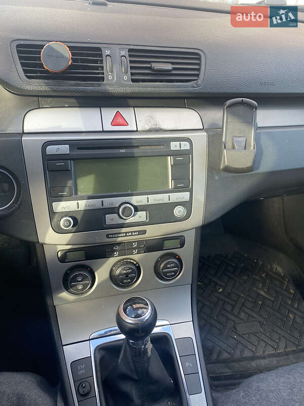 Универсал Volkswagen Passat 2007 в Коростене
