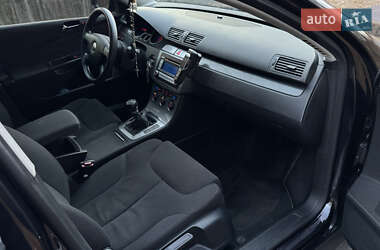 Універсал Volkswagen Passat 2006 в 