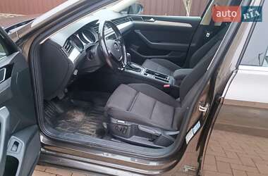 Универсал Volkswagen Passat 2015 в 