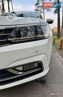 Седан Volkswagen Passat 2016 в 