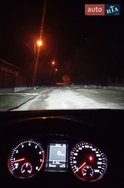 Седан Volkswagen Passat 2012 в 