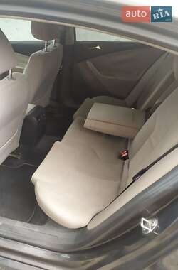 Седан Volkswagen Passat 2006 в 