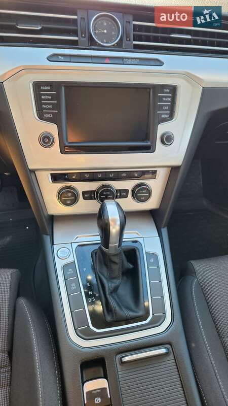 Универсал Volkswagen Passat 2017 в Косове фото 21 Универсал Volkswagen Passat 2017 в Косове