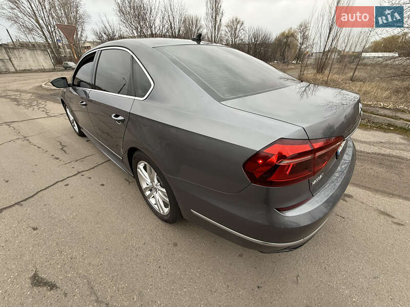 Седан Volkswagen Passat 2017 в Черкассах