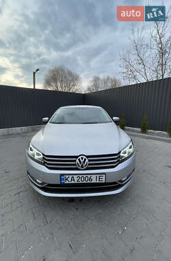 Седан Volkswagen Passat 2014 в 