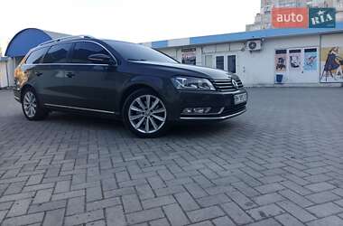 Универсал Volkswagen Passat 2012 в 
