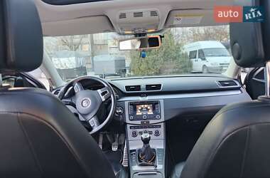 Универсал Volkswagen Passat 2012 в 