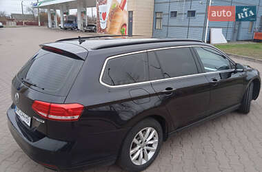 Универсал Volkswagen Passat 2017 в Житомире