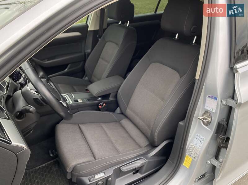 Универсал Volkswagen Passat 2018 в Мукачево