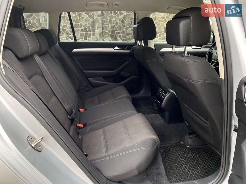 Универсал Volkswagen Passat 2018 в Мукачево