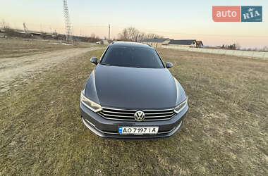 Універсал Volkswagen Passat 2015 в Хусті