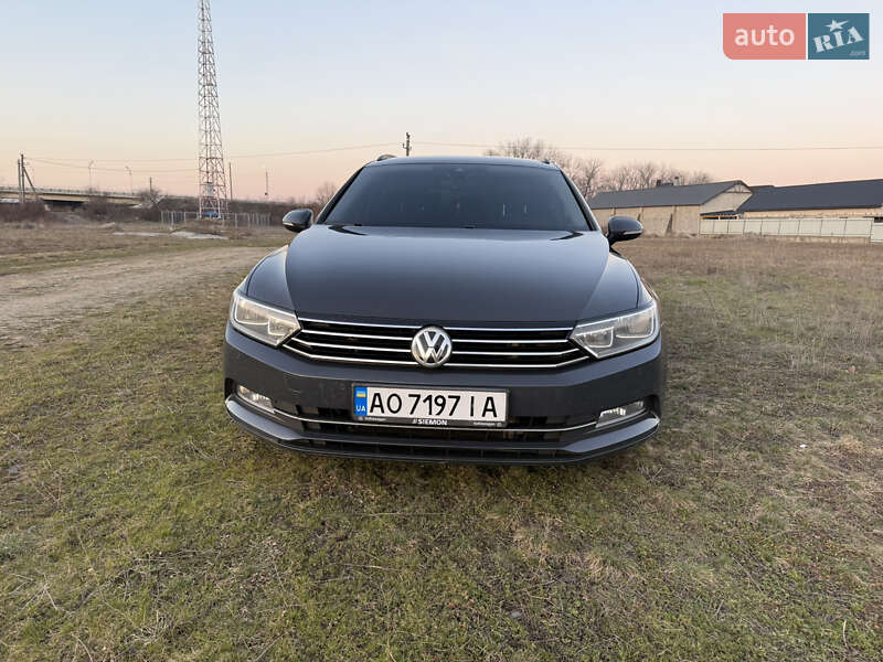 Универсал Volkswagen Passat 2015 в Хусте