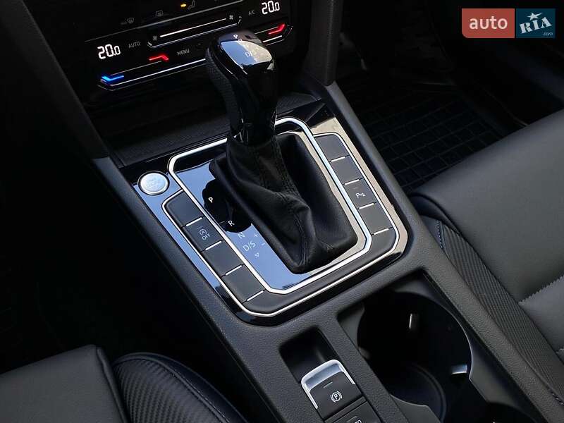 Універсал Volkswagen Passat 2022 в Києві