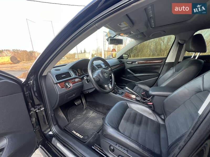 Седан Volkswagen Passat 2012 в Виннице
